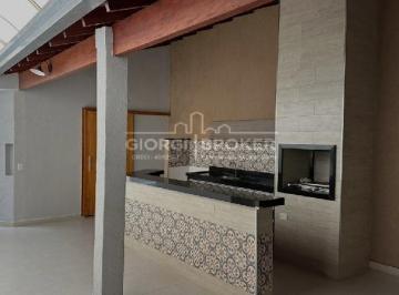 Foto 01 · Casa de Alto Padrão no Jardim Laguna, Mirassol-SP: 3 Quartos, 1 Suíte, 160m² de Área - Imperdível!