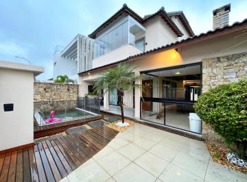 Riviera Del Sol - Casa Triplex - Trinita · RIVIERA DEL SOL: CASA REFORMADA, COM 4 QUARTOS. R$ 2.900.000