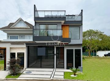 Fachada da casa à venda no condomínio Riviera Del Sol · Casa em Condominio em Recreio dos Bandeirantes - Rio de Janeiro