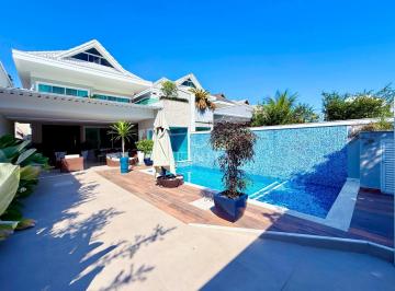 Fachada da casa à venda no condomínio Blue Houses na Barra da Tijuca · Casa em Blue Houses em Barra da Tijuca - Rio de Janeiro