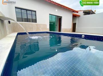 Casa de 3 quartos, Mongaguá · Casa nova com piscina - Lado praia