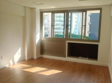 Comercial Aluguel R$ 3.800 · Excelente Sala comercial com aproximadamente 28 metros de área útil, sem vaga de garagem em Moema.