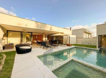 Casa · 500m² · 4 Quartos · 6 Vagas · Casa à venda no Condomínio Mosaico Essence em Mogi das Cruzes com 4 suítes porteira fechada