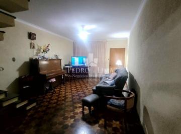 Casa · 270m² · 3 Quartos · 2 Vagas · Sobrado Frontal Amplo ao lado do Corinthians, ideal para quem busca espaço e fácil acesso a região