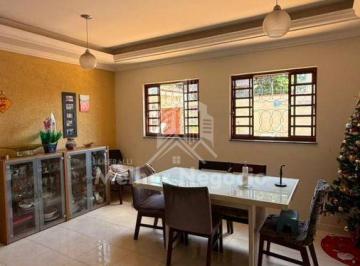 Casa · 300m² · 3 Quartos · 4 Vagas · Casa com 3 quartos (1 suíte) à venda no Jardim Europa, Paulínia - SP