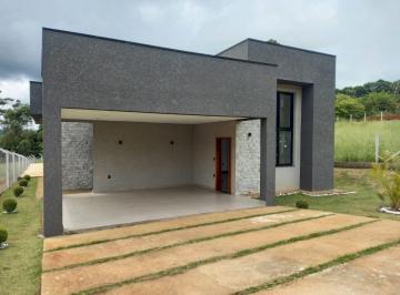 Casa de 4 quartos, Pinhalzinho · Belíssima Casa em condomínio fechado na cidade de Pinhalzinho SP