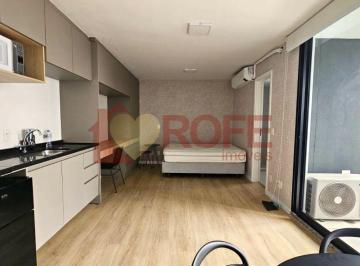 Apartamento · 32m² · 1 Quarto · 1 Vaga · Stúdio com 32m² na Vila Olímpia para locação