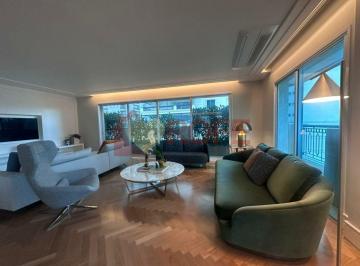 Apartamento · 245m² · 3 Quartos · 4 Vagas · Apartamento de 245m² com lazer completo a poucos passos do Parque Ibirapuera