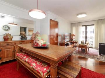 Apartamento · 96m² · 2 Quartos · 2 Vagas · Apartamento com 96 m², 2 quartos e 2 vagas à venda no miolo do Campo Belo, em andar alto.