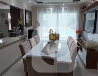 Casa · 240m² · 4 Quartos · 3 Vagas · Jacarepaguá Casa dúplex 4 Quartos 2 Suítes 240 m2 á venda