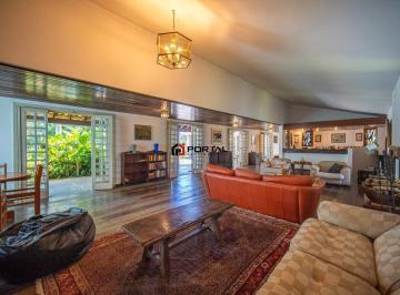 Casa · 756m² · 5 Quartos · 9 Vagas · Granja Viana em Alto Estilo: Casa Térrea com Jardim, Piscina e Privacidade!!