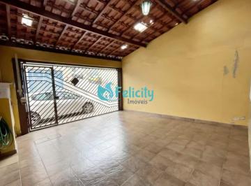 Casa · 209m² · 3 Quartos · 2 Vagas · Casa com 3 dorms, 2 vagas, 209m2 na Vila Santa Maria