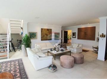 Apartamento · 440m² · 3 Quartos · 3 Vagas · Cobertura Duplex no Condomínio "As Terrazzas", com 3 quartos para venda em frente à Praia de Barra d