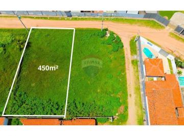 Terreno · 450m² · Lote de 450m² com excelente localização em Búzios