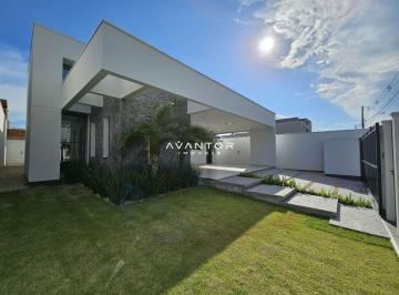 Casa · 167m² · 4 Quartos · 4 Vagas · Casa à venda - em Tijucas