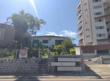 6f9fb939550f60960434fde785ec00fecef05a25 · Terreno de 562 m² à venda no bairro Abraão, em Florianópolis/SC.
