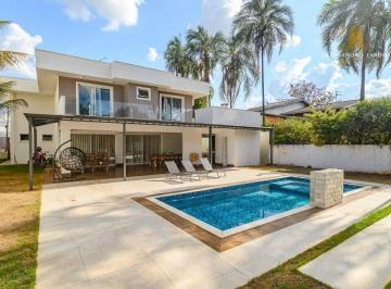f28a2da4d522409c5d4ad1ef4dc479910975199e · Lago Sul QL 28 - 5 suítes, piscina e varanda gourmet