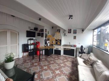 Casa · 199m² · 3 Quartos · 2 Vagas · Sobrado à Venda com 199,64m², 3 Dormitórios com 2 Vagas e Estuda Permuta