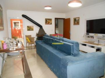 Casa · 135m² · 3 Quartos · 2 Vagas · Sobrado no Jardim França 3 suítes, sala ampla, 2 vagas