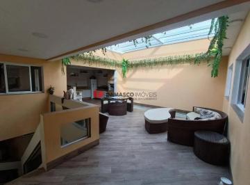 Casa · 250m² · 2 Quartos · 3 Vagas · Sobrado em Fundação