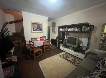 Casa · 145m² · 2 Quartos · 2 Vagas · Sobrado em Santa Maria