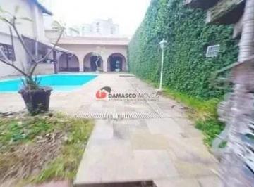 Casa · 640m² · 4 Quartos · 5 Vagas · Casa em Santa Maria