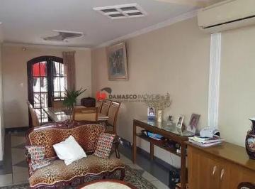 Casa · 210m² · 3 Quartos · 4 Vagas · Sobrado em Osvaldo Cruz