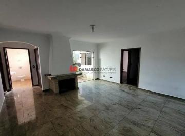 Casa · 223m² · 3 Quartos · 4 Vagas · Casa em Osvaldo Cruz