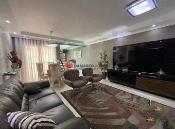 Casa · 226m² · 3 Quartos · 4 Vagas · Sobrado em Rudge Ramos