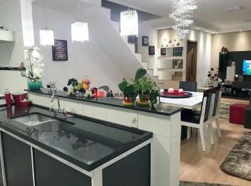Casa · 281m² · 3 Quartos · 6 Vagas · Sobrado em Nova Gerti