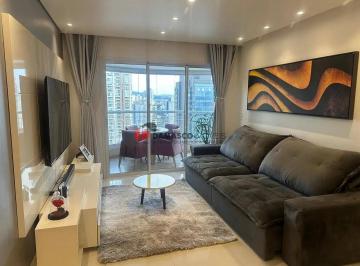 Apartamento · 107m² · 3 Quartos · 2 Vagas · Apartamento em Centro