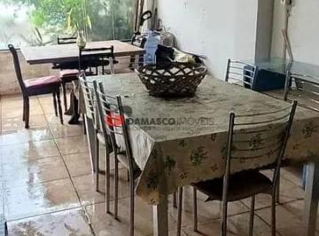 Casa · 320m² · 2 Quartos · 3 Vagas · Casa em Bopiranga