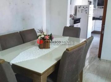 Casa · 195m² · 4 Quartos · 4 Vagas · Sobrado em Boa Vista