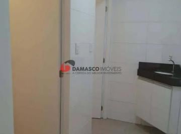 Casa · 200m² · 4 Vagas · Sobrado em Centro