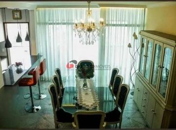 Casa · 292m² · 3 Quartos · 4 Vagas · Sobrado em Santa Maria