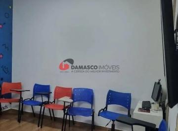 Comercial · 167m² · 2 Vagas · Loja em Vila Bocaina
