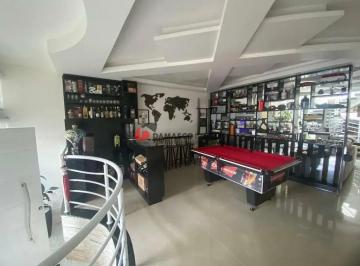 Casa · 347m² · 3 Quartos · 4 Vagas · Sobrado em Campestre
