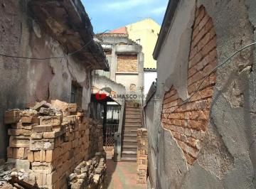 Casa · 300m² · 2 Quartos · 2 Vagas · Casa em Vila Bela