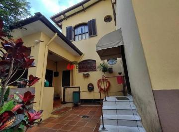 Casa · 370m² · 4 Quartos · 5 Vagas · Sobrado em Vila Metalúrgica