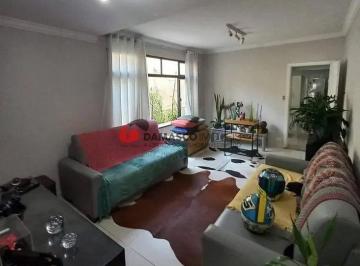 Casa · 177m² · 3 Quartos · 3 Vagas · Sobrado em Jardim Fada