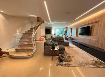 Casa · 410m² · 3 Quartos · 8 Vagas · Sobrado em Olímpico