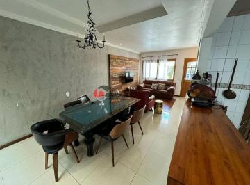 Casa · 200m² · 4 Quartos · 2 Vagas · Sobrado em Santo Amaro