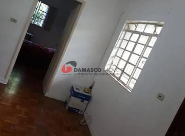 Casa · 240m² · 3 Quartos · 2 Vagas · Casa em Cerâmica