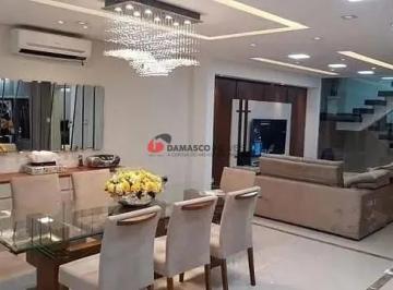 Casa · 480m² · 3 Quartos · 5 Vagas · Sobrado em Santa Paula