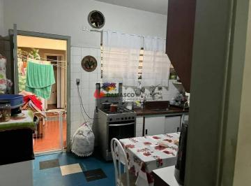 Casa · 128m² · 2 Quartos · 1 Vaga · Sobrado em Santo Antônio