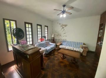 Casa · 237m² · 2 Quartos · 10 Vagas · Casa em Campestre