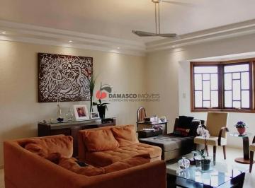 Casa · 300m² · 3 Quartos · 4 Vagas · Sobrado em Olímpico