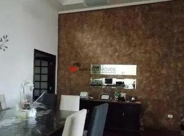 Casa · 350m² · 4 Quartos · 2 Vagas · Casa em Osvaldo Cruz