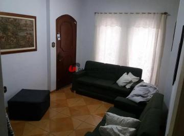 Casa · 188m² · 3 Quartos · 6 Vagas · Casa em São José