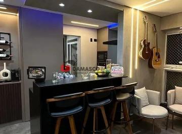 Apartamento · 83m² · 2 Quartos · 2 Vagas · Apartamento em Centro